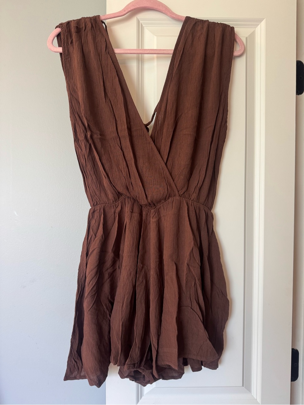 ZENANA Romper Crinkle Fabric Draped Open Back Brown Large Country Boho Fall - Picture 3 of 6